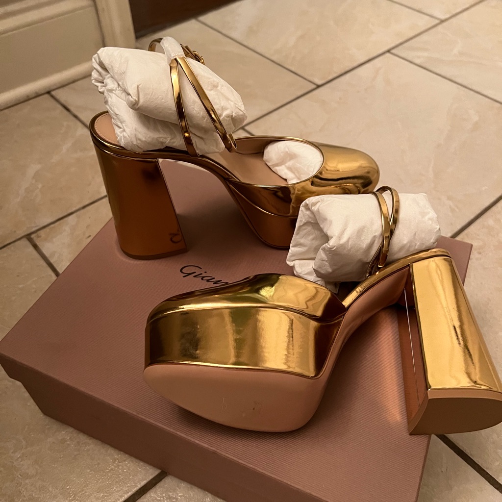 Gianvito Rossi Dua 70 Platform 70 Gold 385 Brand New With Box